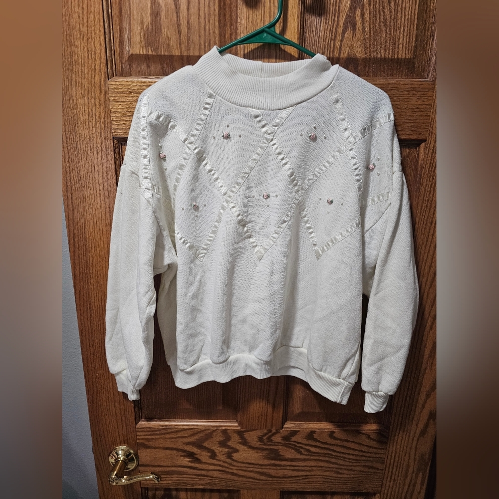 Vintage Cozy White Textured Sweater
